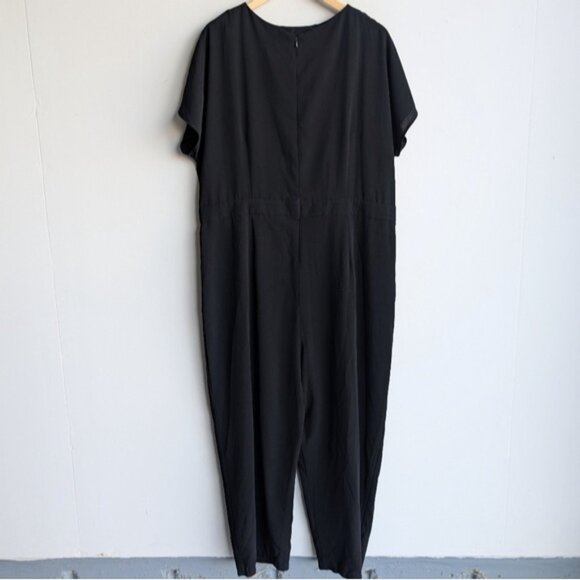 ASOS Black Short Sleeve Jumpsuit - Picture 2 of 5